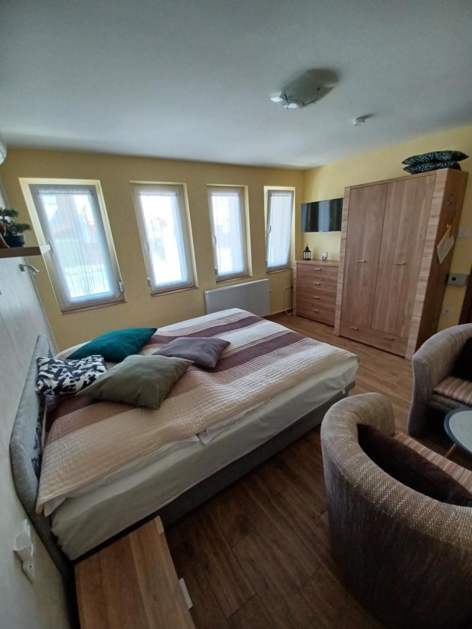 Tulipan Apartmanhaz Bük Exteriör bild