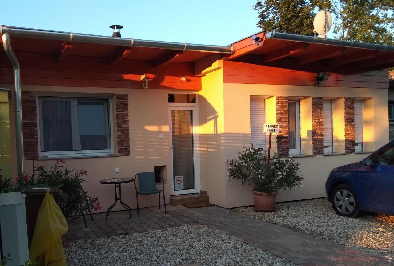 Tulipan Apartmanhaz Bük Exteriör bild